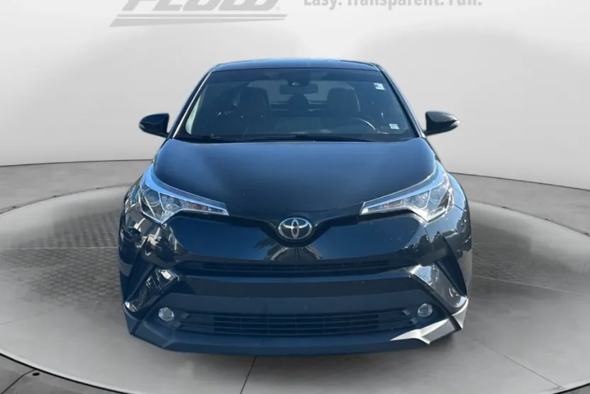 2019 Toyota C-HR Limited photo 1