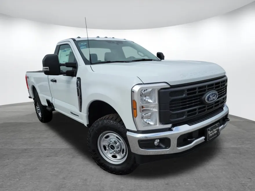 2025 Ford F-250 XLT photo 1