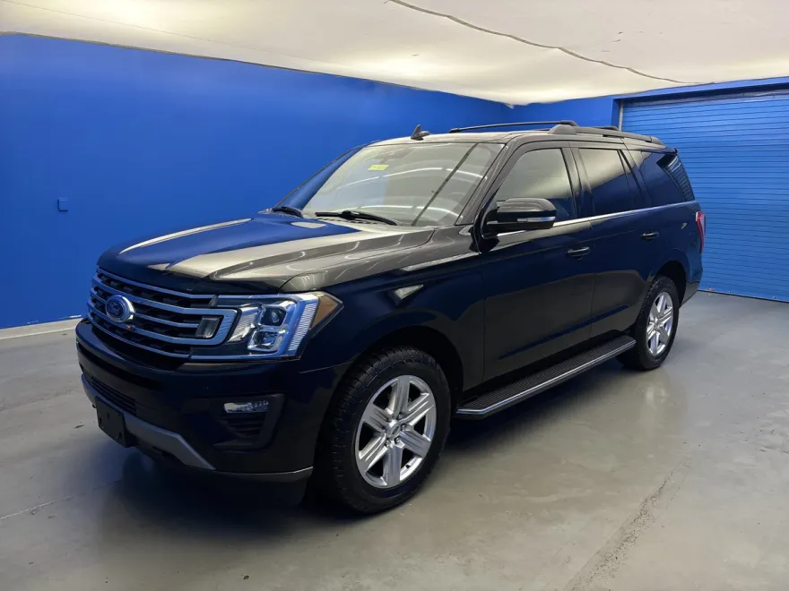 2020 Ford Expedition XLT photo 1