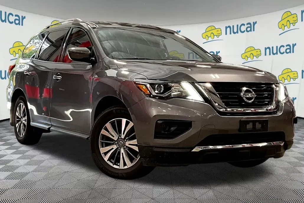 2020 Nissan Pathfinder S photo 1