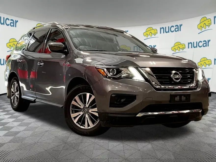 2020 Nissan Pathfinder S photo 1