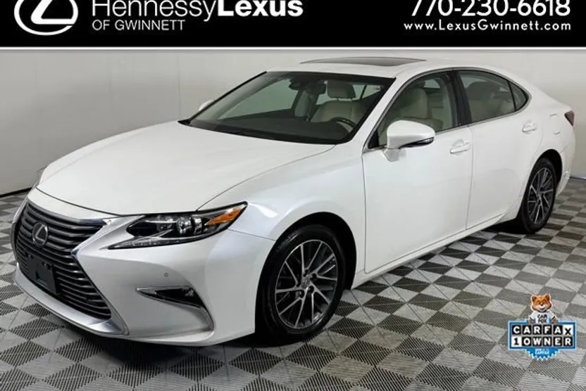 2017 Lexus ES 350 photo 1