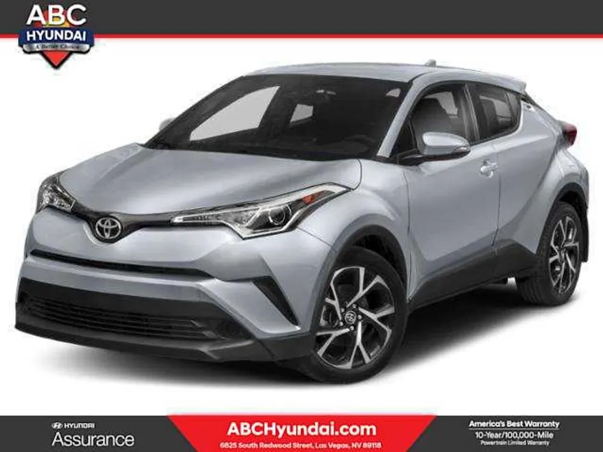 2019 Toyota C-HR XLE photo 1