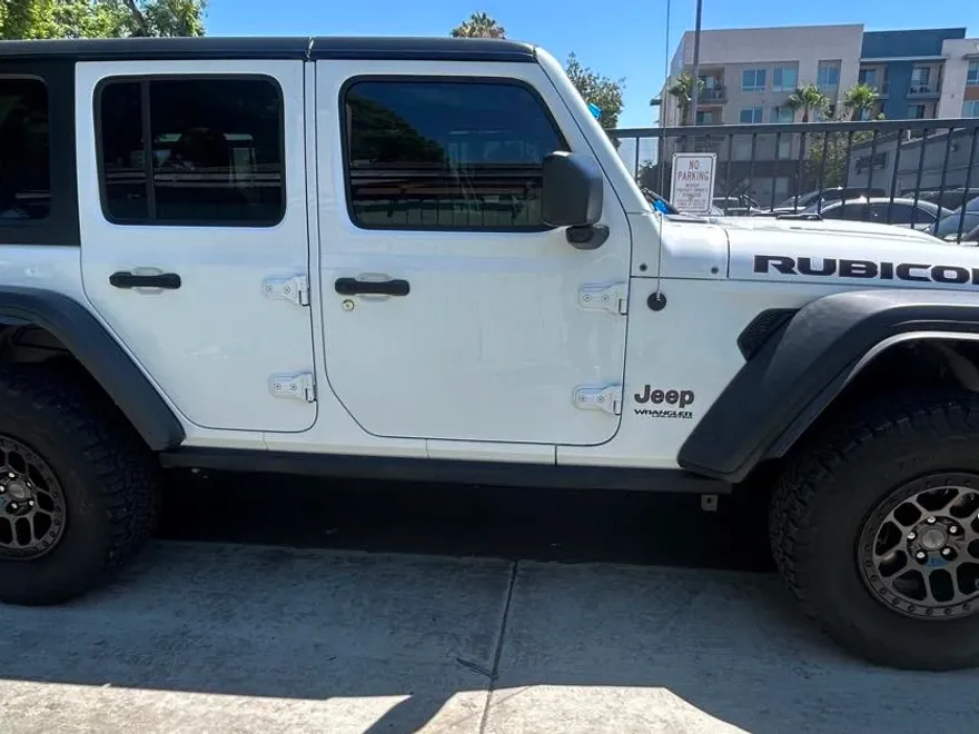 2022 Jeep Wrangler Unlimited Rubicon photo 1