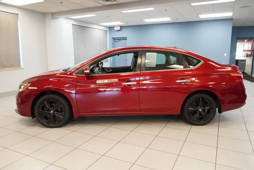2018 Nissan Sentra SL photo 1