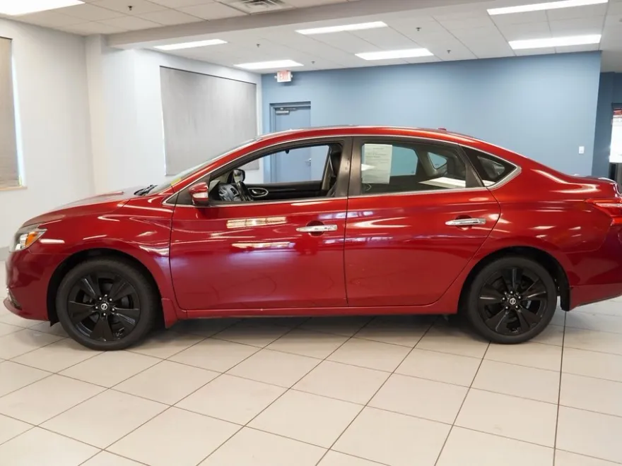 2018 Nissan Sentra SL photo 1