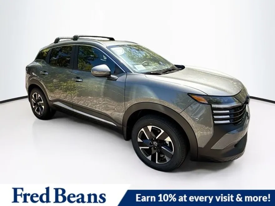 2025 Nissan Kicks SV photo 1