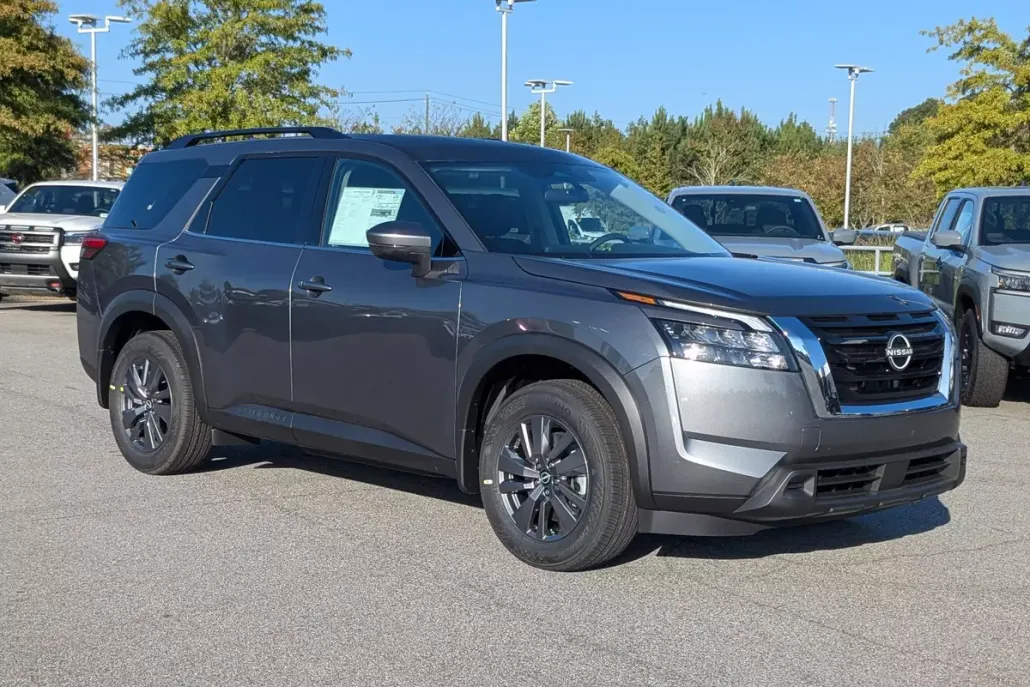 2025 Nissan Pathfinder SV photo 1