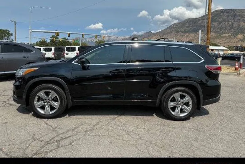 2016 Toyota Highlander Limited Platinum photo 1