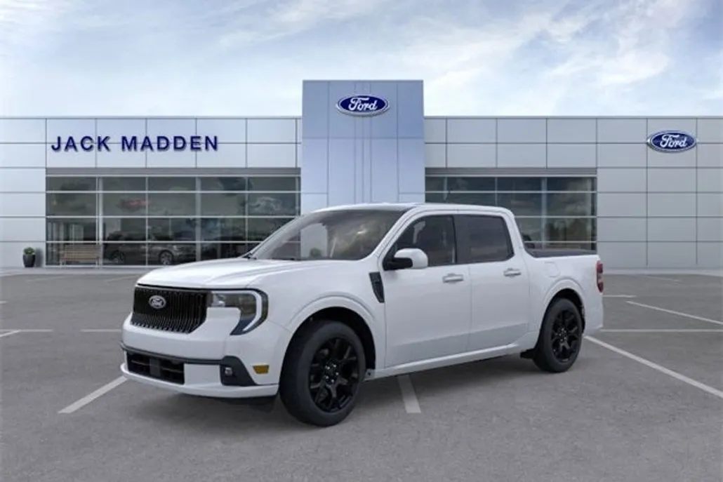 2025 Ford Maverick photo 1