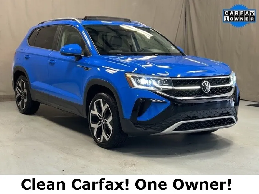 2023 Volkswagen Taos SEL photo 1