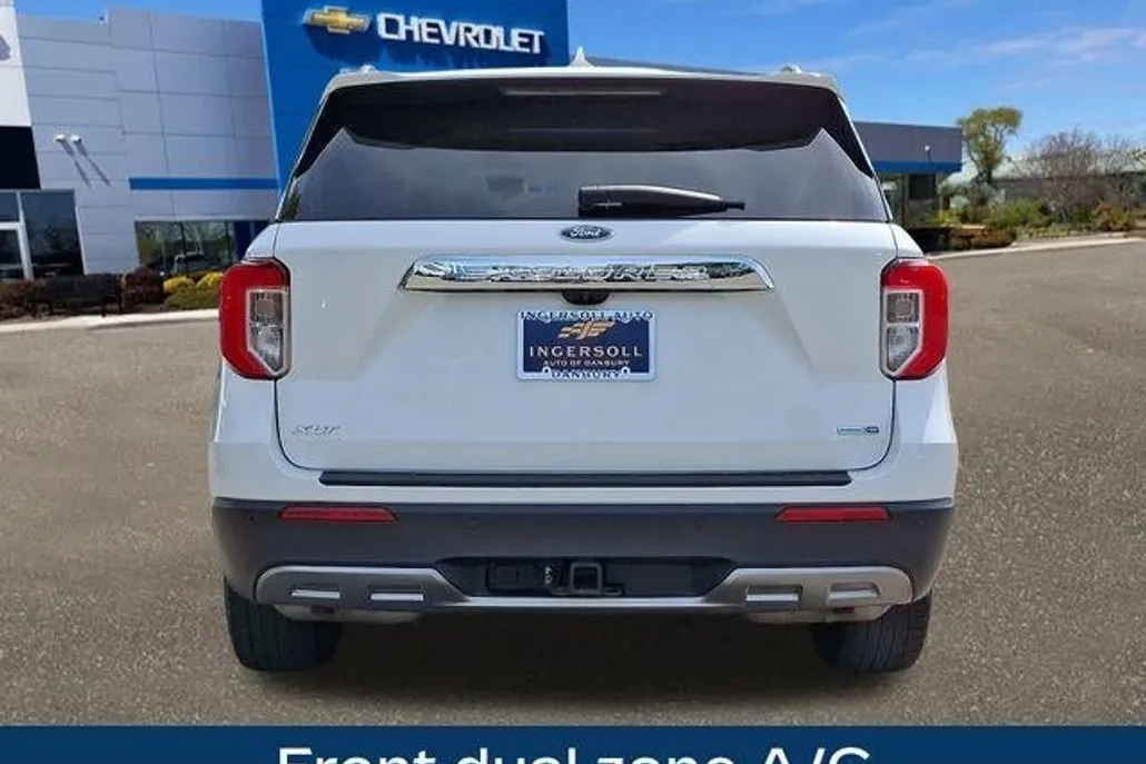 2020 Ford Explorer XLT photo 1