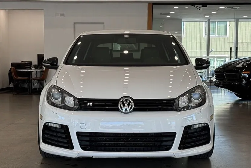2012 Volkswagen Golf R 4Motion photo 1