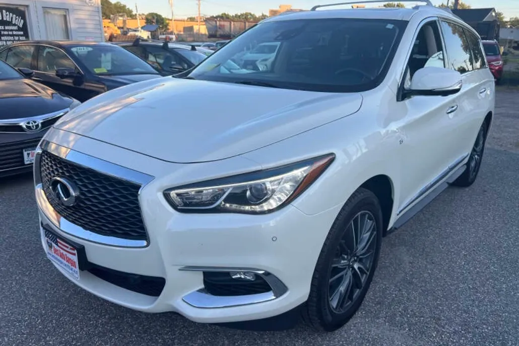 2017 Infiniti QX60 photo 1
