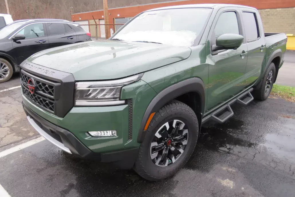2023 Nissan Frontier PRO-X photo 1