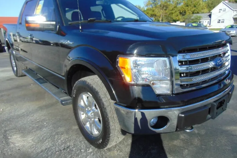 2013 Ford F-150 Lariat photo 1