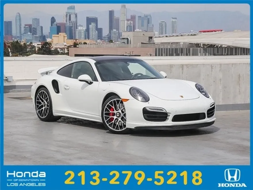 2016 Porsche 911 Turbo photo 1
