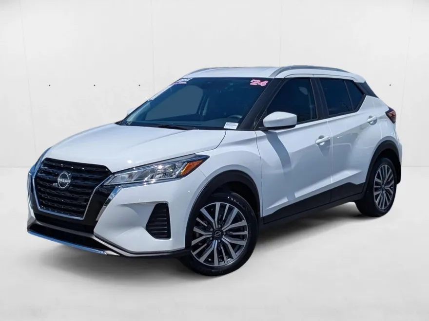 2024 Nissan Kicks SV photo 1
