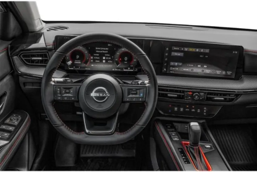 2025 Nissan Kicks SR photo 3
