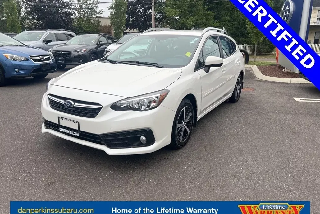 2022 Subaru Impreza Premium photo 1