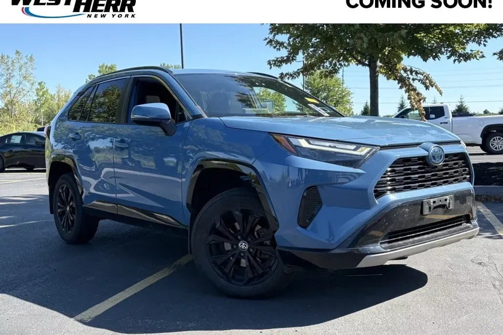 2022 Toyota RAV4 Hybrid SE photo 1