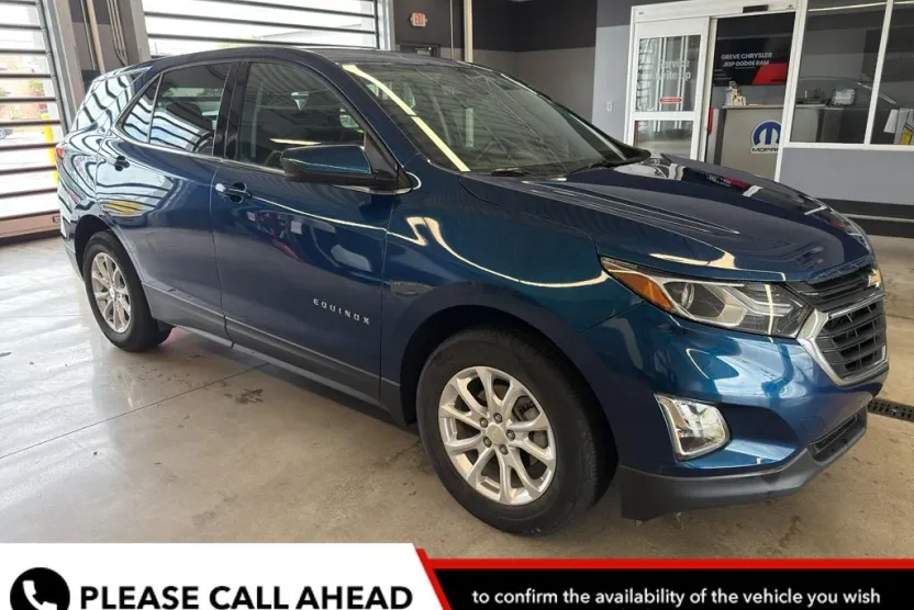 2020 Chevrolet Equinox LT photo 1