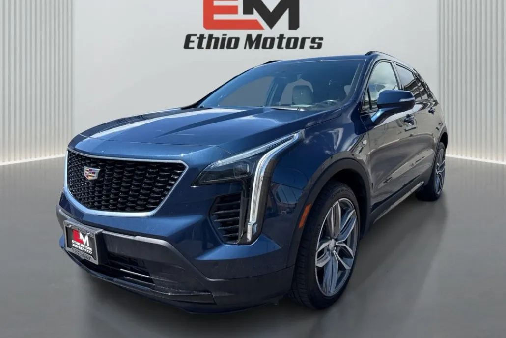 2019 Cadillac XT4 Sport photo 1