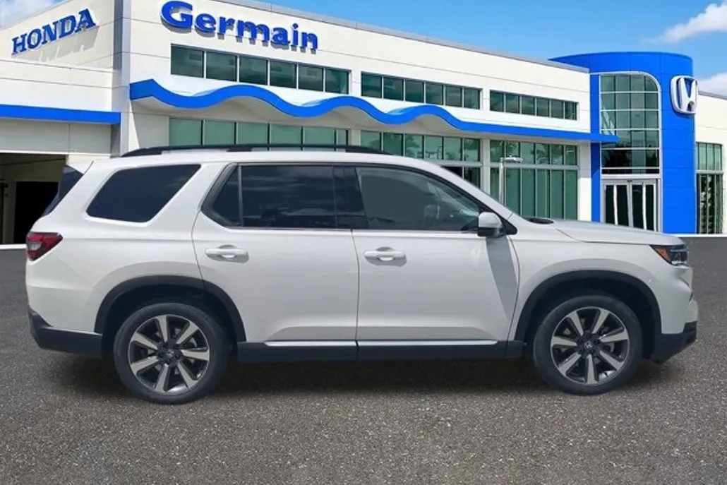 2025 Honda Pilot Elite photo 1