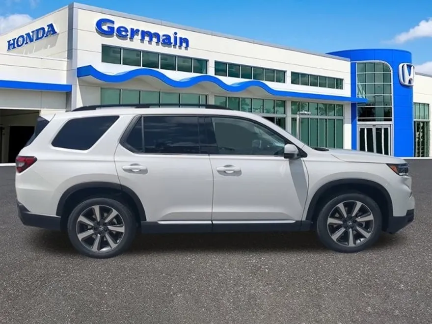 2025 Honda Pilot Elite photo 1