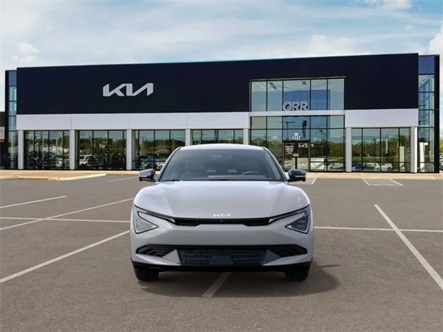2025 Kia EV6 Wind photo 1