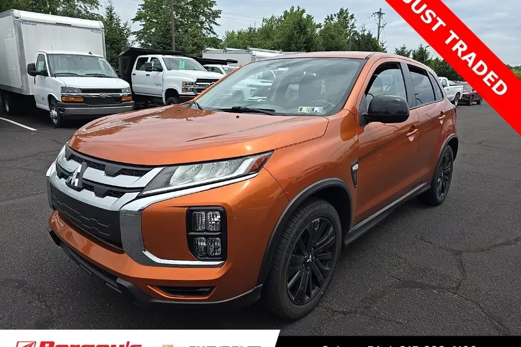 2021 Mitsubishi Outlander Sport LE photo 1