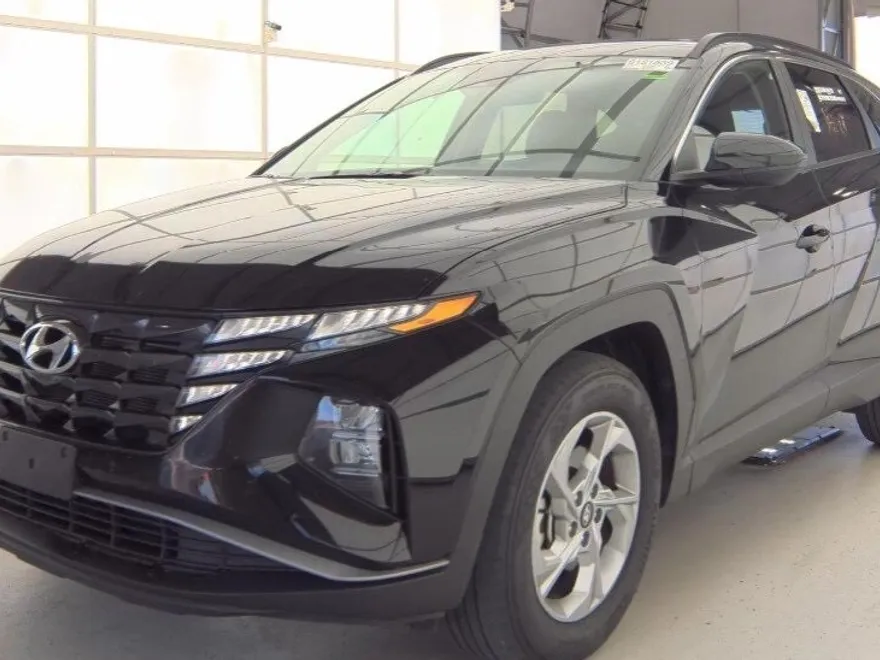2024 Hyundai Tucson SEL photo 1