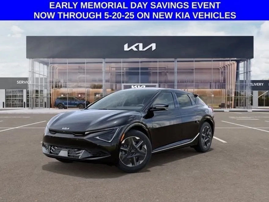 2025 Kia EV6 Light photo 1
