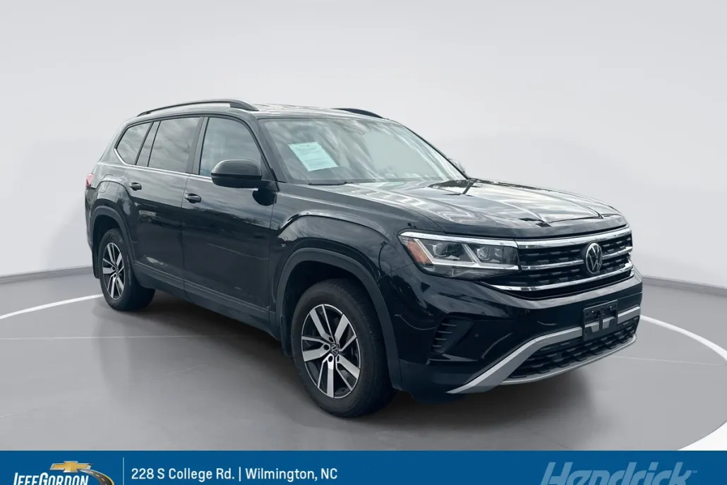 2022 Volkswagen Atlas SE photo 1
