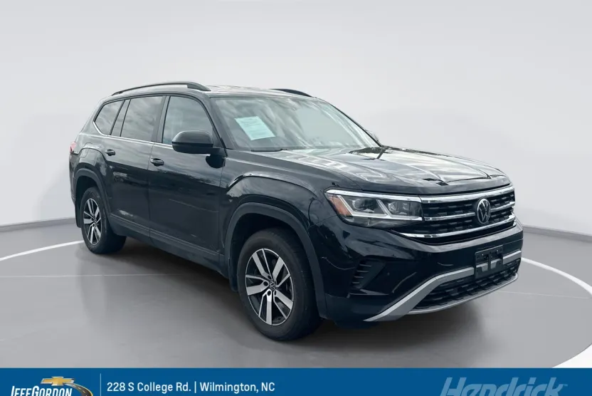 2022 Volkswagen Atlas SE photo 1