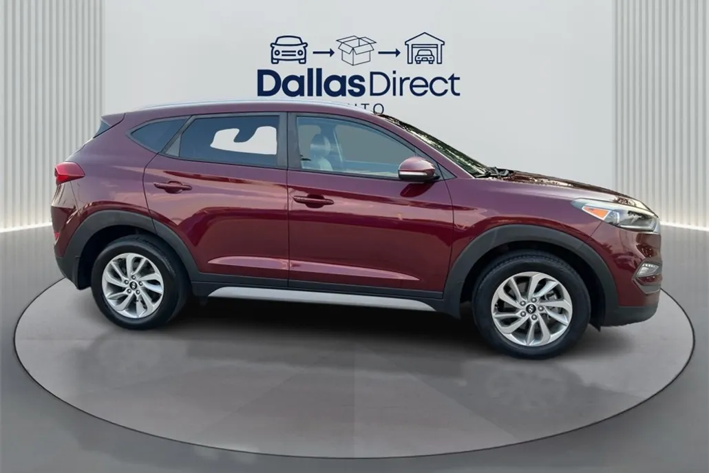 2017 Hyundai Tucson SE Plus photo 1