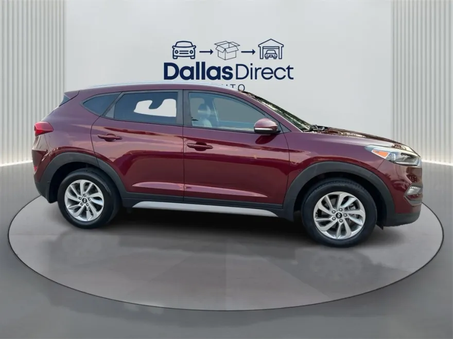 2017 Hyundai Tucson SE Plus photo 1