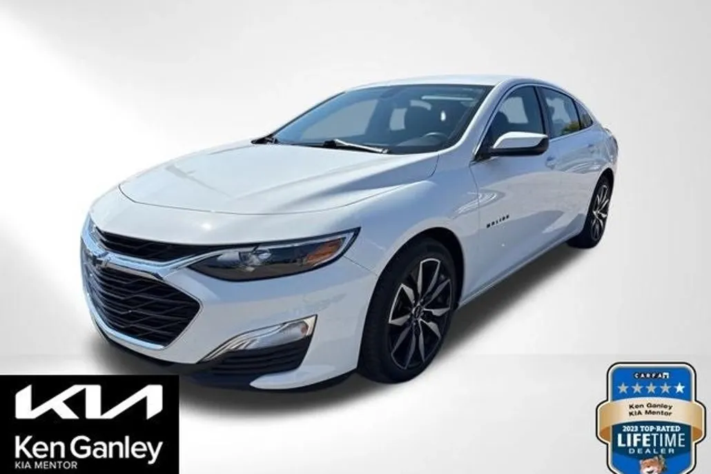 2022 Chevrolet Malibu RS photo 1