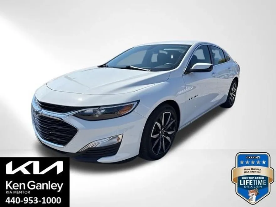 2022 Chevrolet Malibu RS photo 1