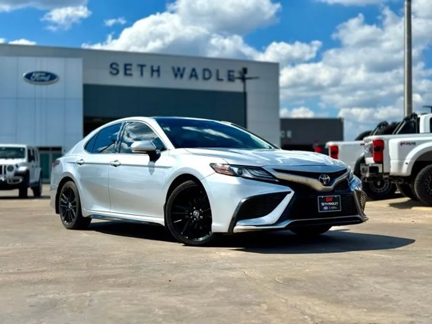 2021 Toyota Camry XSE photo 1