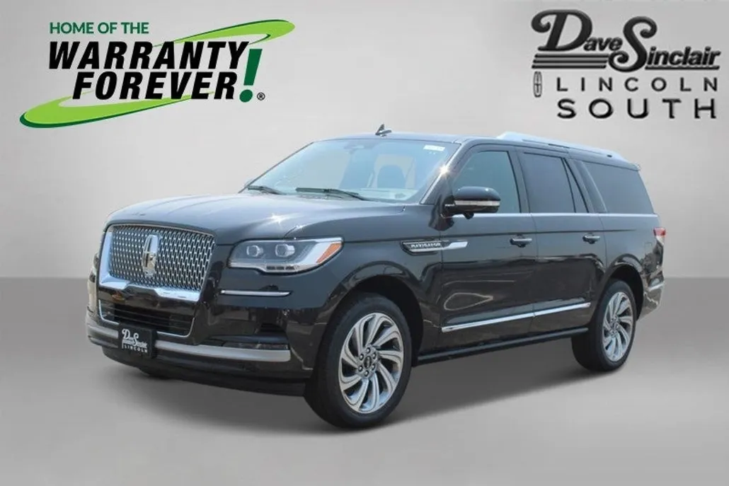 2023 Lincoln Navigator L Reserve photo 1