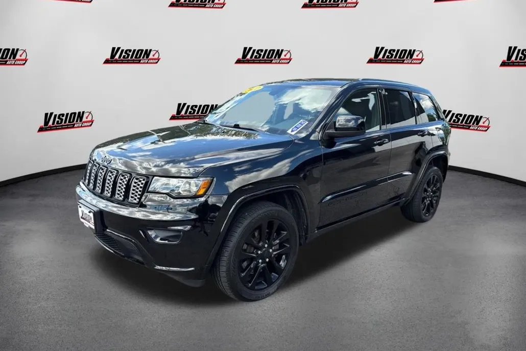 2021 Jeep Grand Cherokee Laredo X photo 1