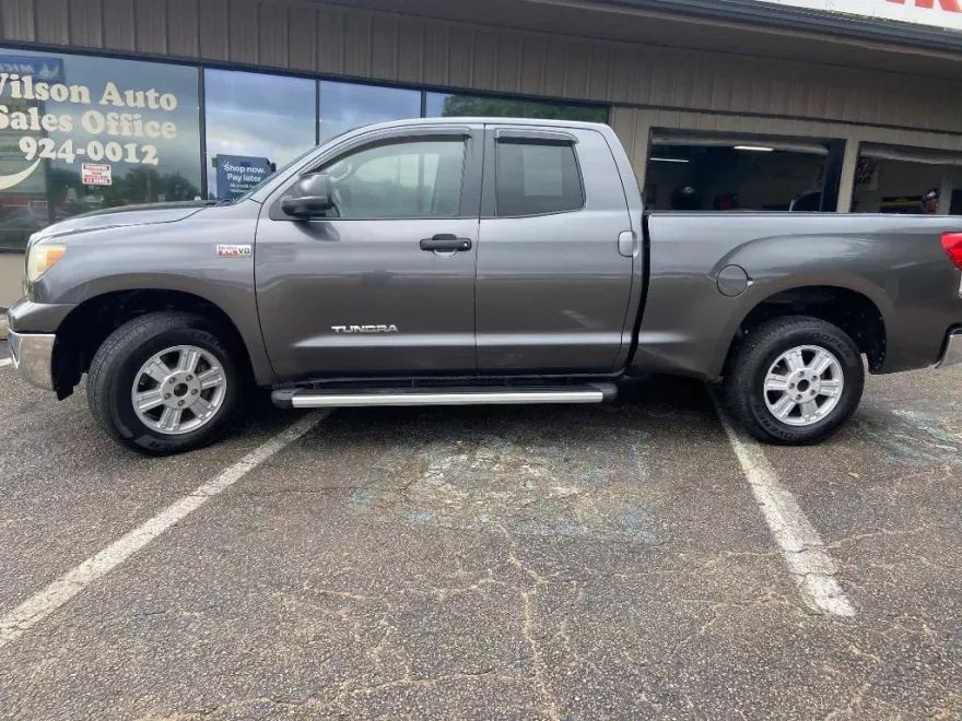 2011 Toyota Tundra Base photo 1