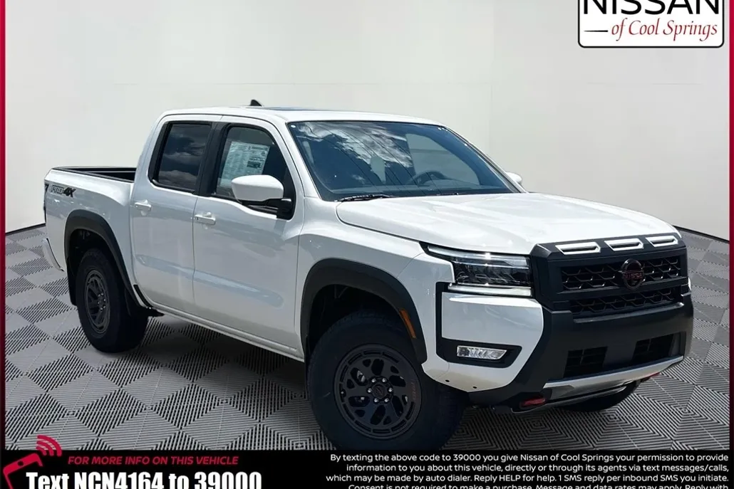 2025 Nissan Frontier PRO-4X photo 1