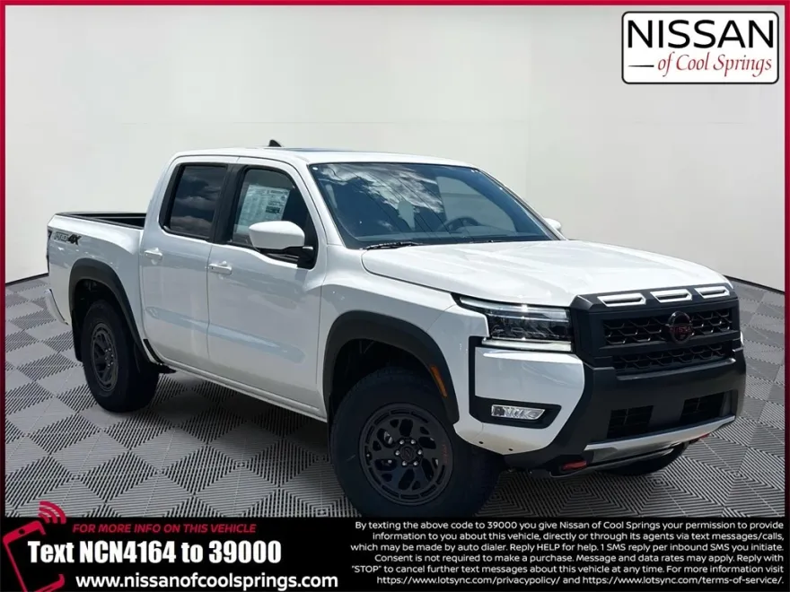2025 Nissan Frontier PRO-4X photo 1