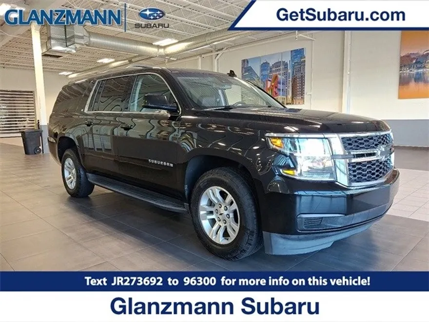 2018 Chevrolet Suburban LT photo 1