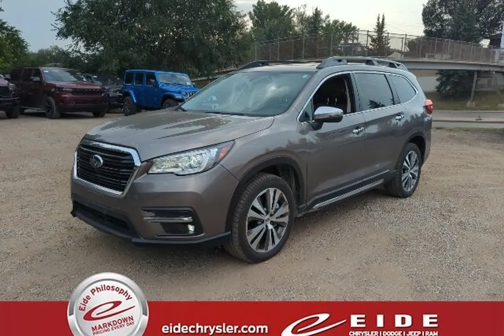 2022 Subaru Ascent Touring photo 1