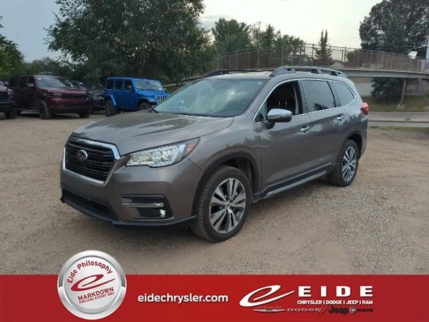 2022 Subaru Ascent Touring photo 1