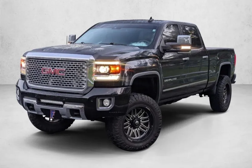 2016 Gmc Sierra 2500 HD Denali photo 1