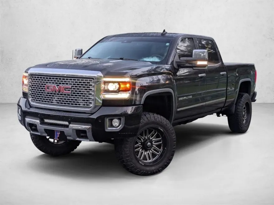 2016 Gmc Sierra 2500 HD Denali photo 1